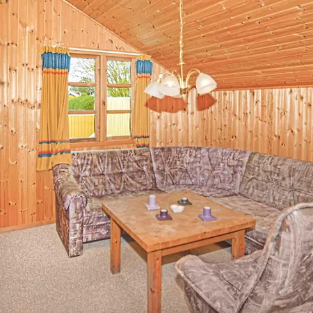 Two-bedroom In Nyaraló *