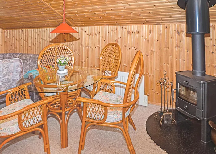 Two-bedroom In Сasa de vacaciones Hemmet